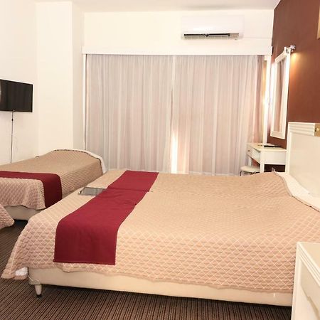 Kings Annex Aparthotel Пафос Екстериор снимка