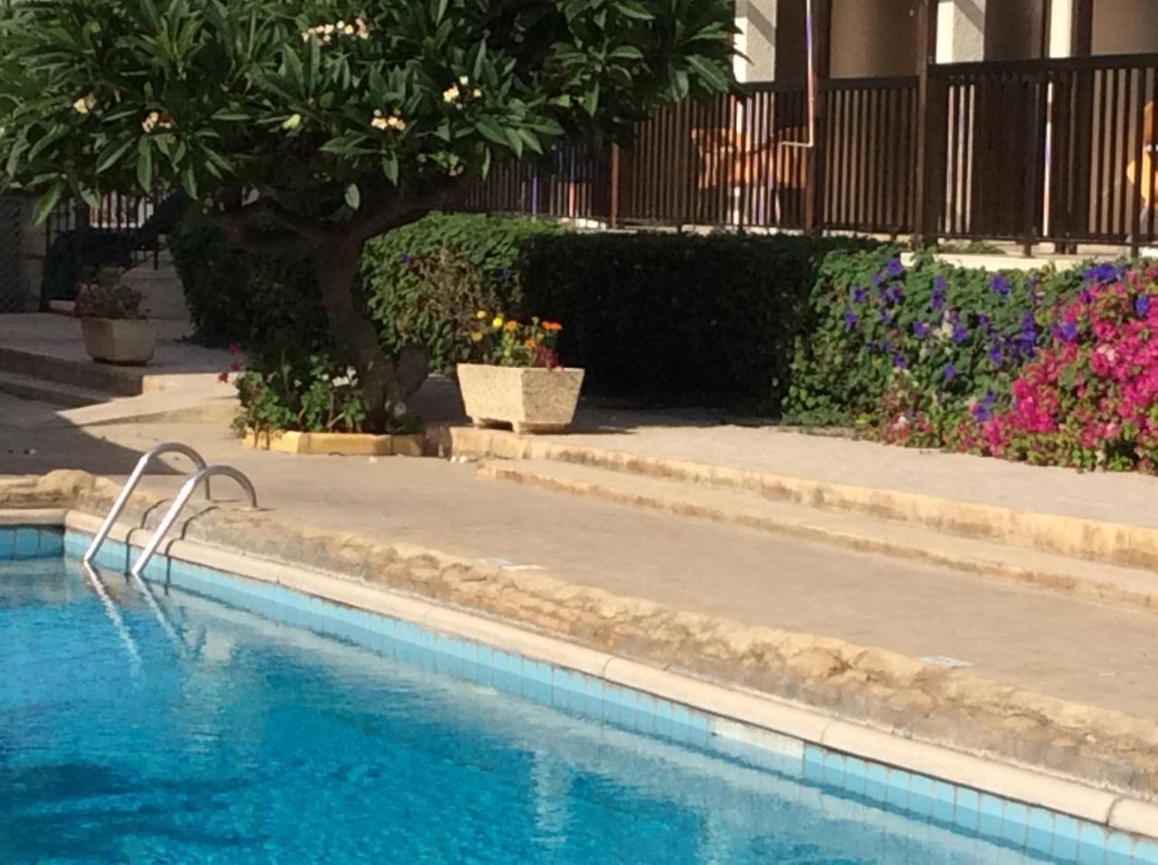 Kings Annex Aparthotel Пафос Екстериор снимка
