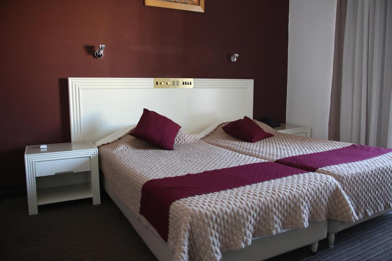 Kings Annex Aparthotel Пафос Екстериор снимка